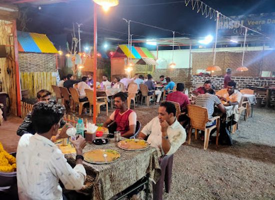 india/satpura-range/restaurant/veera-da-cafe-and-family-restaurant-dhaba-junction
