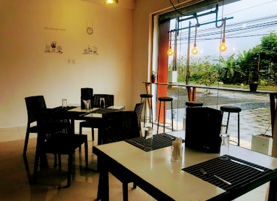 sri-lanka/ratnapura-district/restaurant/cartwheel-cafe-restaurant