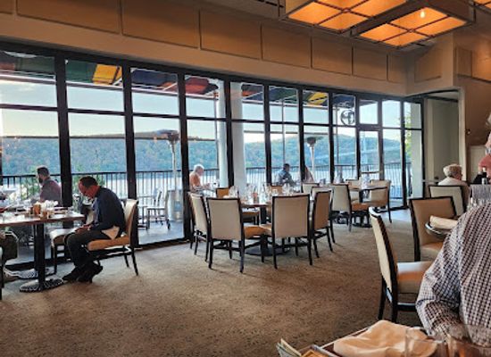new-york/poughkeepsie/restaurant/shadows-on-the-hudson