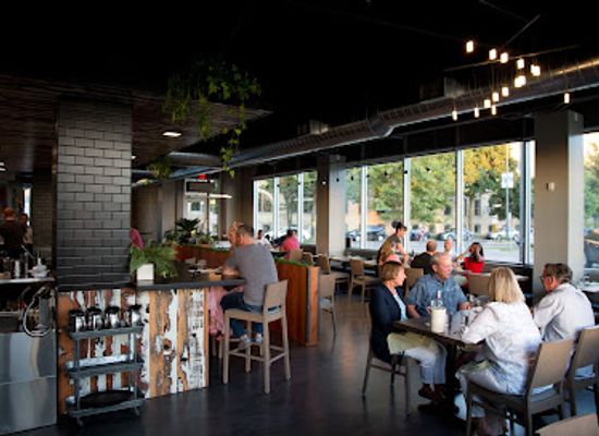 michigan/grand-rapids/west-side-connection/restaurant/linear-restaurant