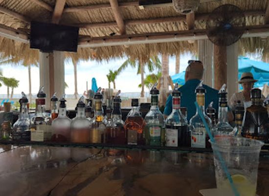 florida/sarasota/lido-key/restaurant/lido-beach-tiki-bar