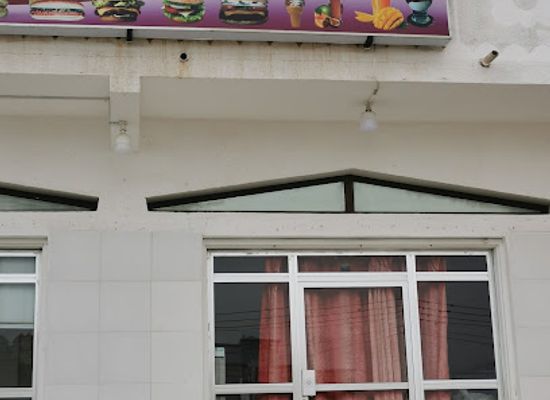 oman/mirbat/restaurant/cafe-and-juice-bar-ice-cream-al-makhzoum