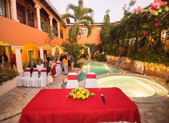 honduras/gracias/restaurant/restaurante-el-meson-de-don-juan