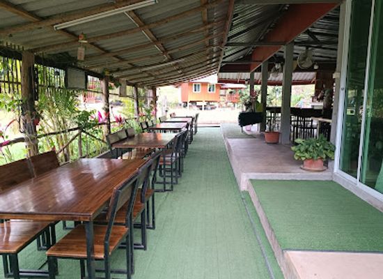 thailand/doi-inthanon/restaurant/krua-mithra-pharp