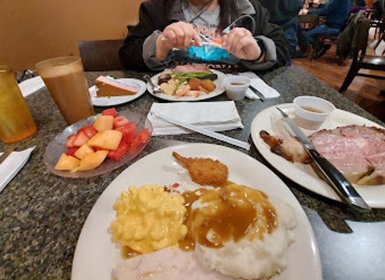 minnesota/arrowhead-region/restaurant/the-buffet-at-the-bear