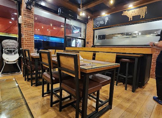 pakistan/peshawar/restaurant/ghwakhe-steakhouse