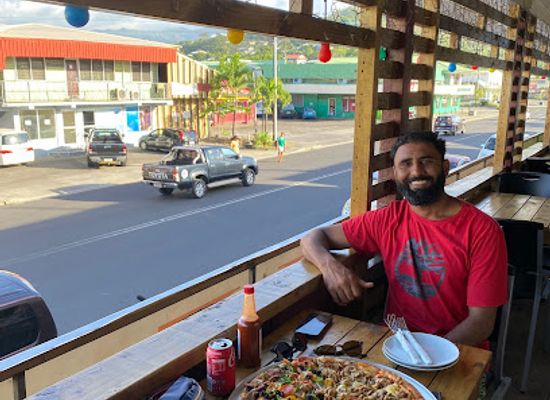 samoa/apia/restaurant/georgies-pizza