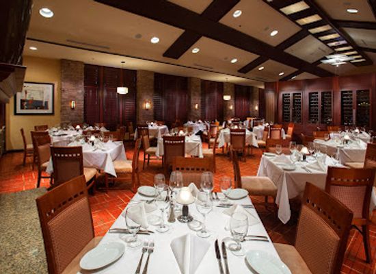 arkansas/devil-s-den-state-park/restaurant/ruth-s-chris-steak-house