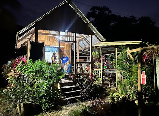 belize/mountain-pine-ridge/restaurant/martha-s-spot