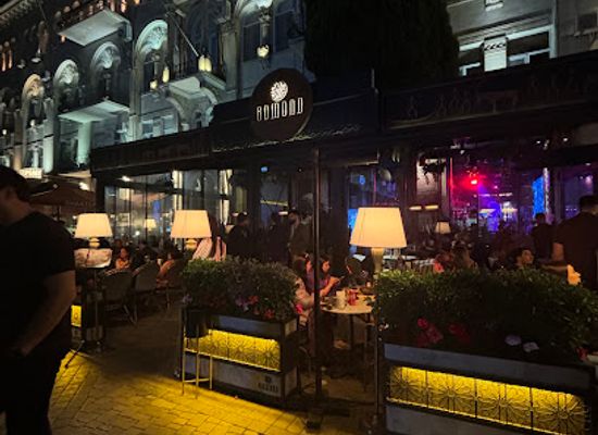 azerbaijan/baku/fountain-square/restaurant/bomond-restaurant-lounge