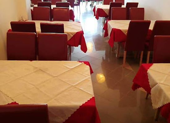 slovenia/postojna/restaurant/lhw861