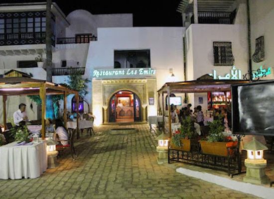 tunisia/sousse/port-el-kantaoui/restaurant/les-emirs-smokers-restaurant