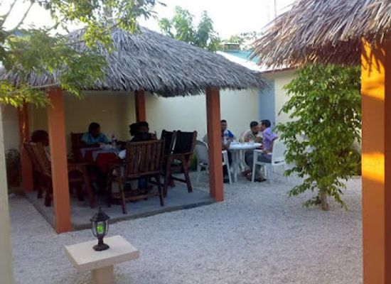 maldives/maafushi/restaurant/cool-quench-restaurant