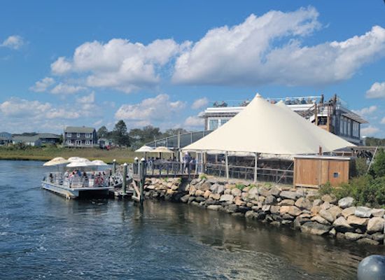 rhode-island/narragansett-bay/restaurant/matunuck-oyster-bar