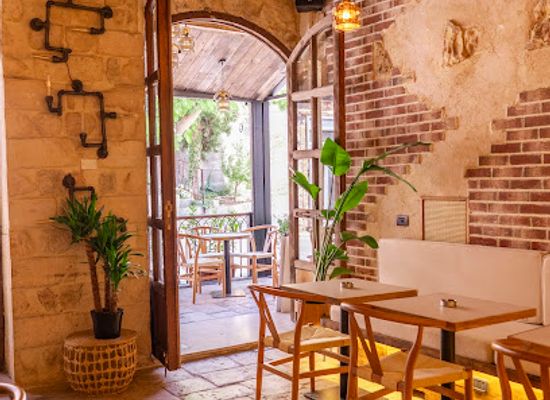 lebanon/beqaa-valley/restaurant/ours
