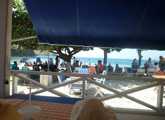 colombia/santa-marta/taganga/restaurant/blue-restaurant-bar