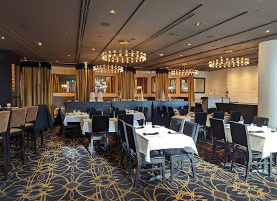 canada/niagara-falls/restaurant/vittorio-s-italian-eatery