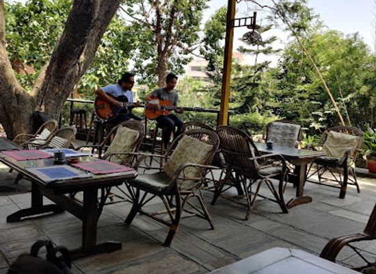 nepal/bagmati-zone/restaurant/the-yellow-house