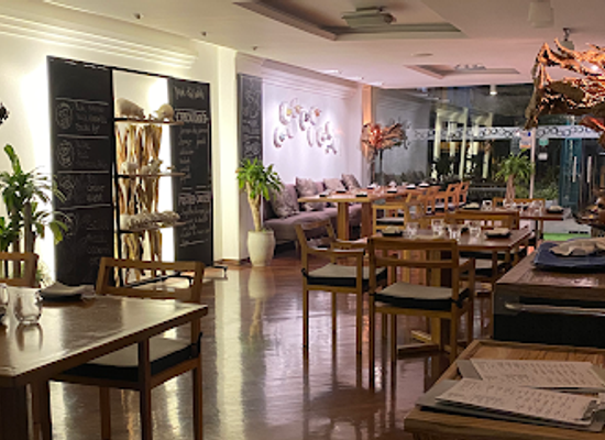 ecuador/quito/restaurant/el-salnes