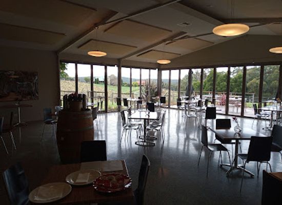 australia/gippsland/restaurant/carrajung-estate