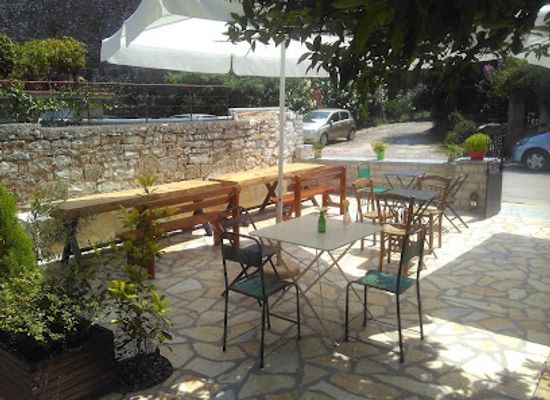 greece/epirus/restaurant/arte-povera