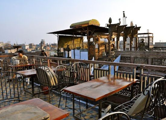 pakistan/central-punjab/restaurant/cooco-s-den