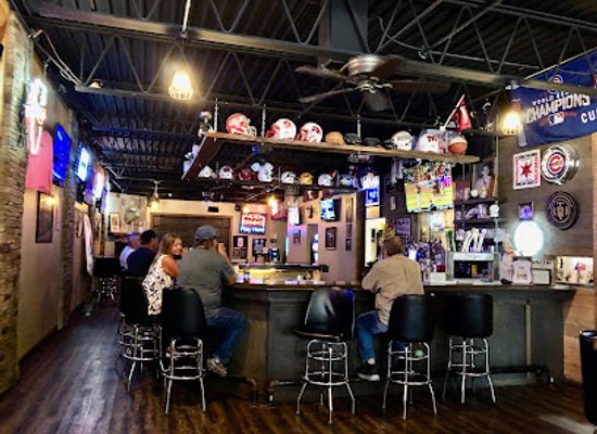 illinois/matthiessen-state-park/restaurant/cortileno-s