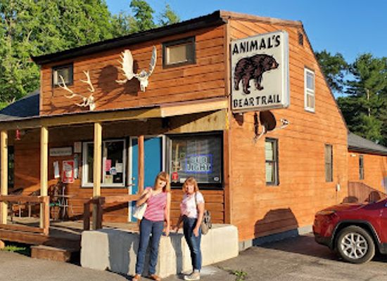 wisconsin/northwoods/restaurant/animal-s-bear-trail