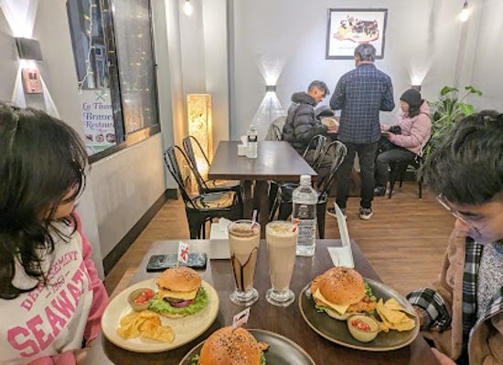 nepal/kathmandu-valley/restaurant/t-s-your-palate