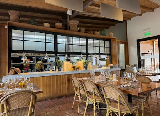 argentina/cuyo/restaurant/restaurante-fogon-bodega-lagarde