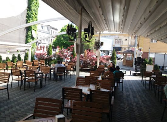 romania/craiova/restaurant/perinita