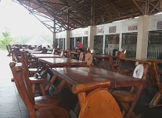 ecuador/orellana-region/restaurant/medianoche