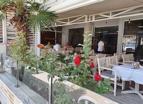 albania/southern-albania/restaurant/el-do-xho-restaurant