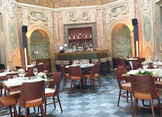 portugal/lisbon-coast/restaurant/palacio-chiado
