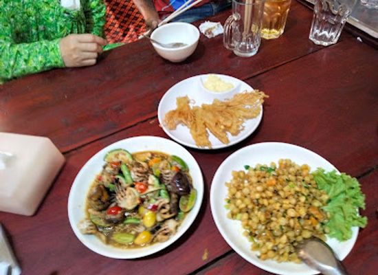 cambodia/preah-vihear/restaurant/restaurant-preah-vihear-derm-mean