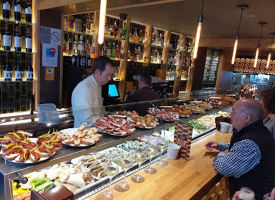spain/santiago-de-compostela/restaurant/taberna-o-gato-negro