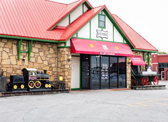 oklahoma/green-country/restaurant/ollie-s-station