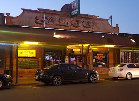 australia/macdonnell-ranges/restaurant/bojangles-saloon-dining-room