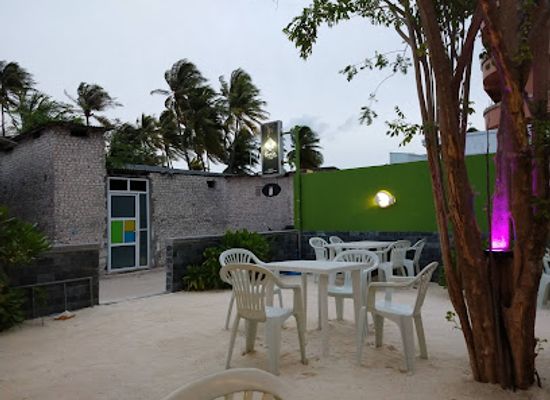 maldives/guraidhoo/restaurant/hiyala-mariyaad-cafe