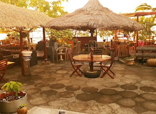 comoros/ndzuwani/restaurant/chez-nini-bar-grill