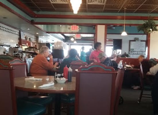 iowa/ottumwa/restaurant/riverside-family-restaurant