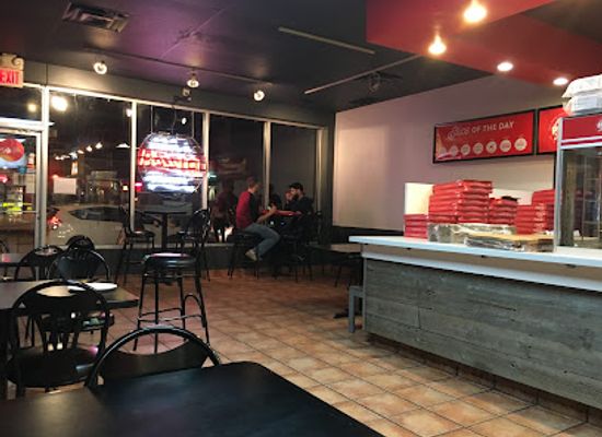 canada/winnipeg/osborne-village/restaurant/a-little-pizza-heaven