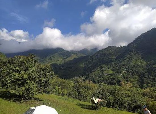 colombia/cali/restaurant/mirador-el-topacio-pance-hospedaje-camping-restaurante-bar-darwin-quiroz