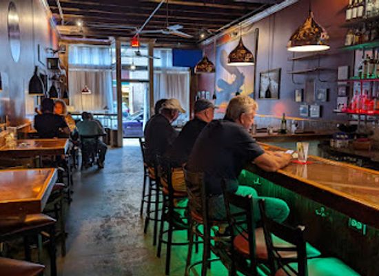 mississippi/grenada/restaurant/molly-s-place-a-bar-grill