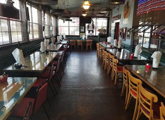mississippi/the-natchez-district/restaurant/pig-out-inn-barbeque