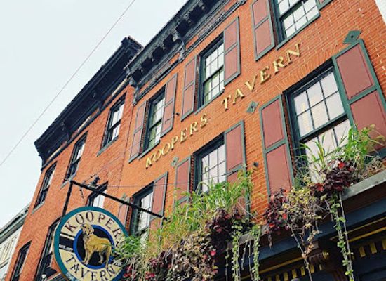 maryland/baltimore/fells-point/restaurant/kooper-s-tavern