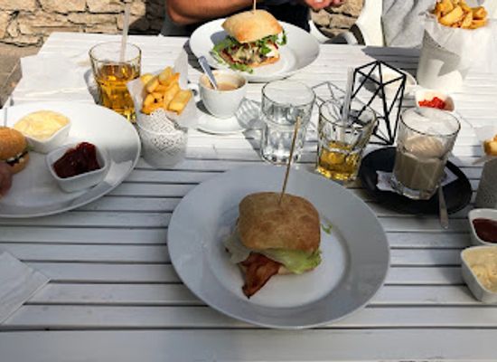 latvia/cesis/restaurant/zala-zale-cesis