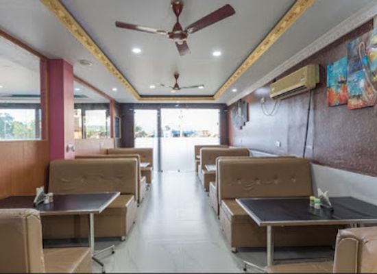 nepal/far-western-development-region/restaurant/hotel-center-point-masuriya