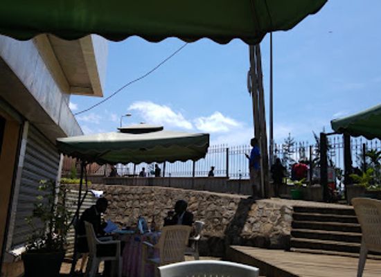 cameroon/yaounde/nlongkak/restaurant/restaurant-le-djoungolo