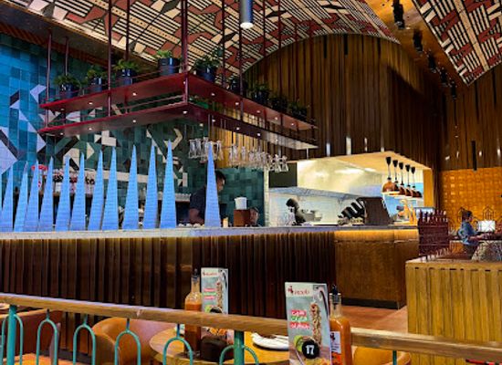 kuwait/ahmadi/restaurant/nando-s